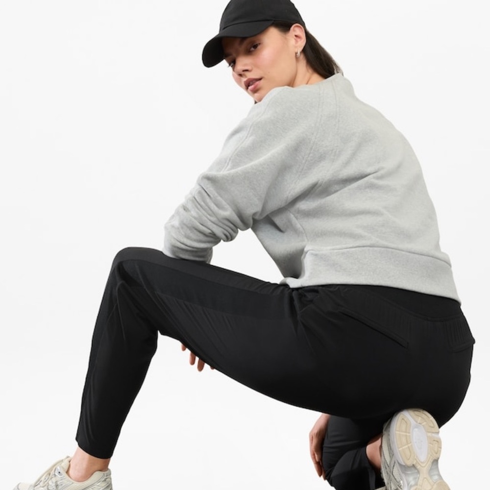 Athleta Brooklyn Mid Rise ankle pants tall size 6, black - Picture 4 of 15